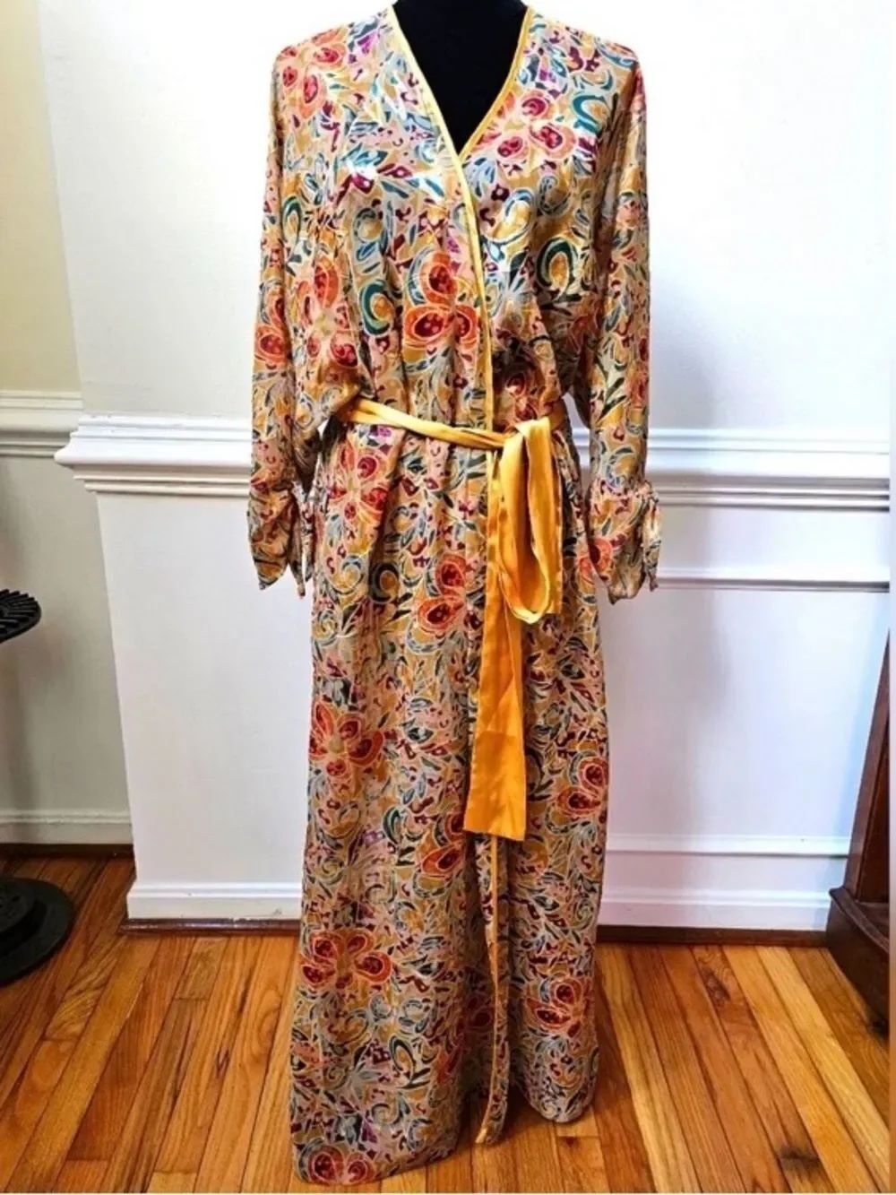 Vintage Victoria's Secret Fabulous Gold Label Gold Trim Floor Length Robe
